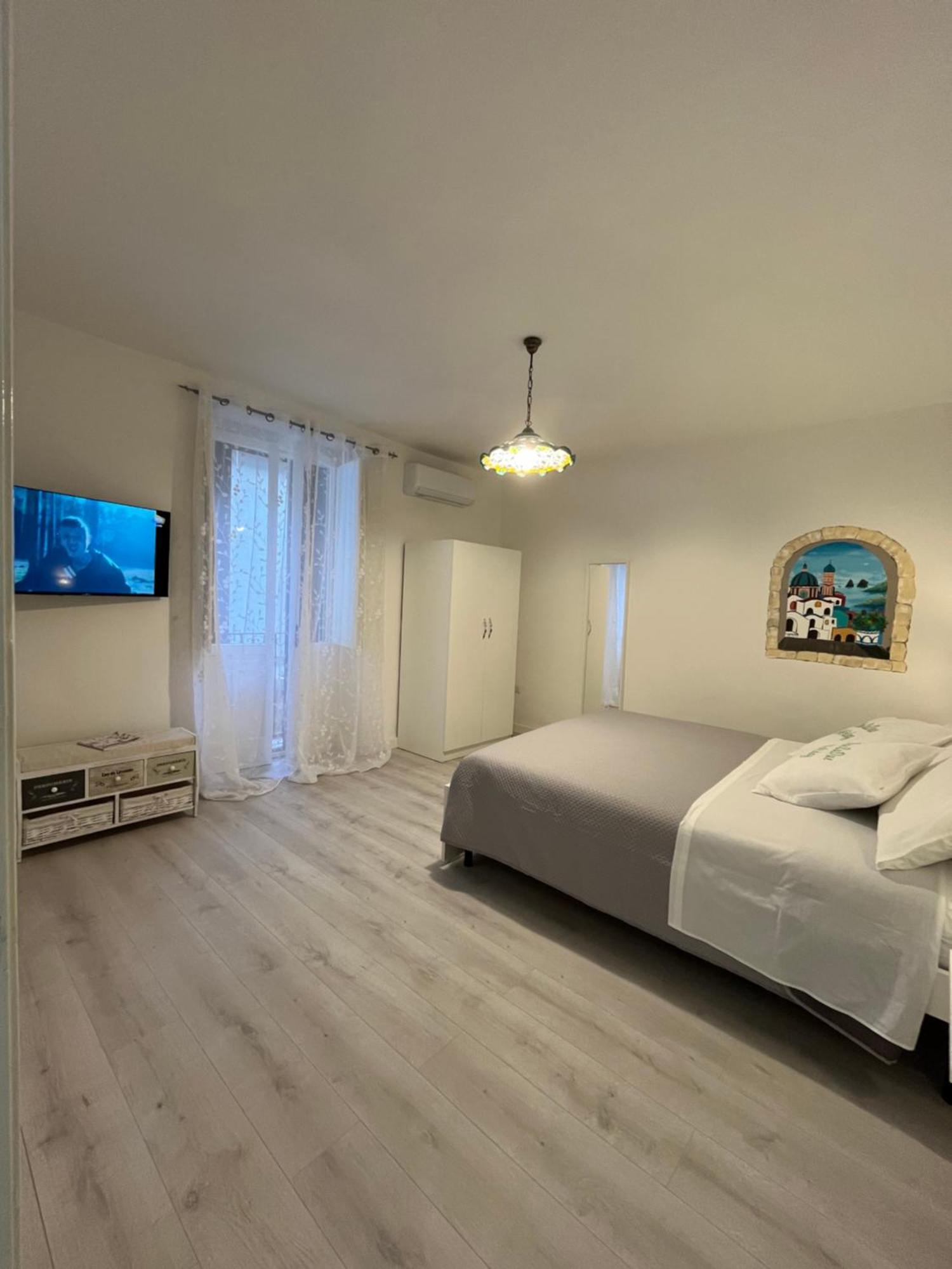 B&B Due Su Due Holiday Vietri sul Mare Exterior photo