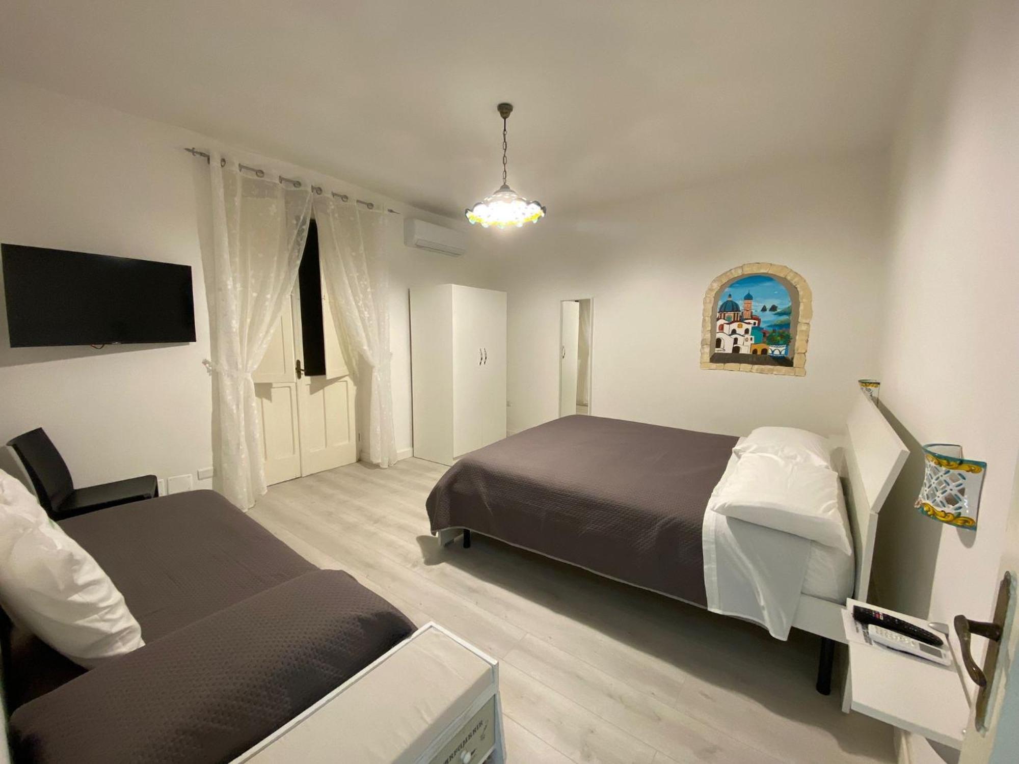 B&B Due Su Due Holiday Vietri sul Mare Exterior photo